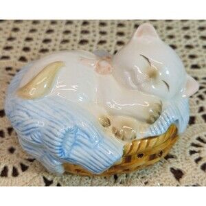 Vintage 1983 Avon Ceramic Sleeping Cat Kitten in Laundry Basket Figurine Sachet